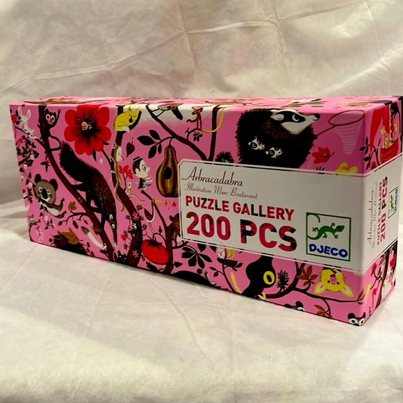 Djeco Abracadabra 200 piece puzzle and poster - Picture 1 of 4